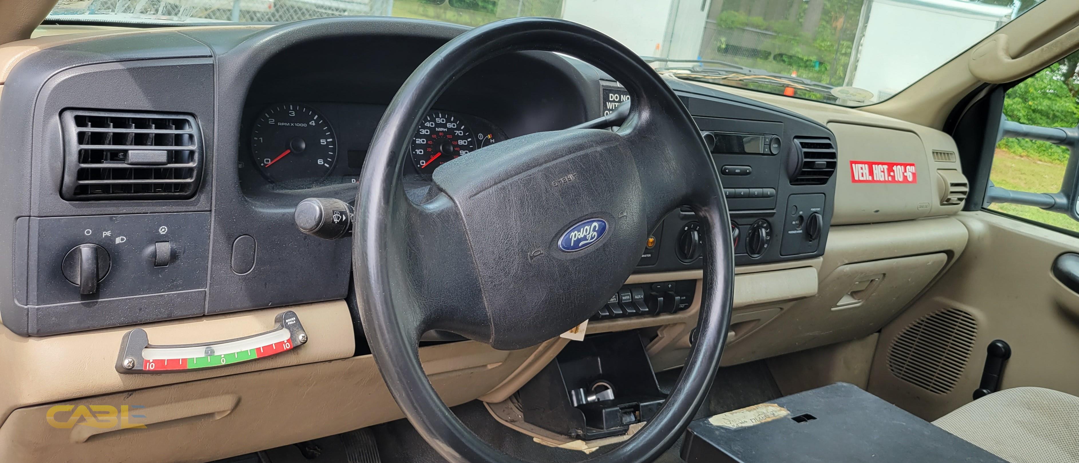 Pictures (2006 Used Verizon Bucket Truck with Generator)