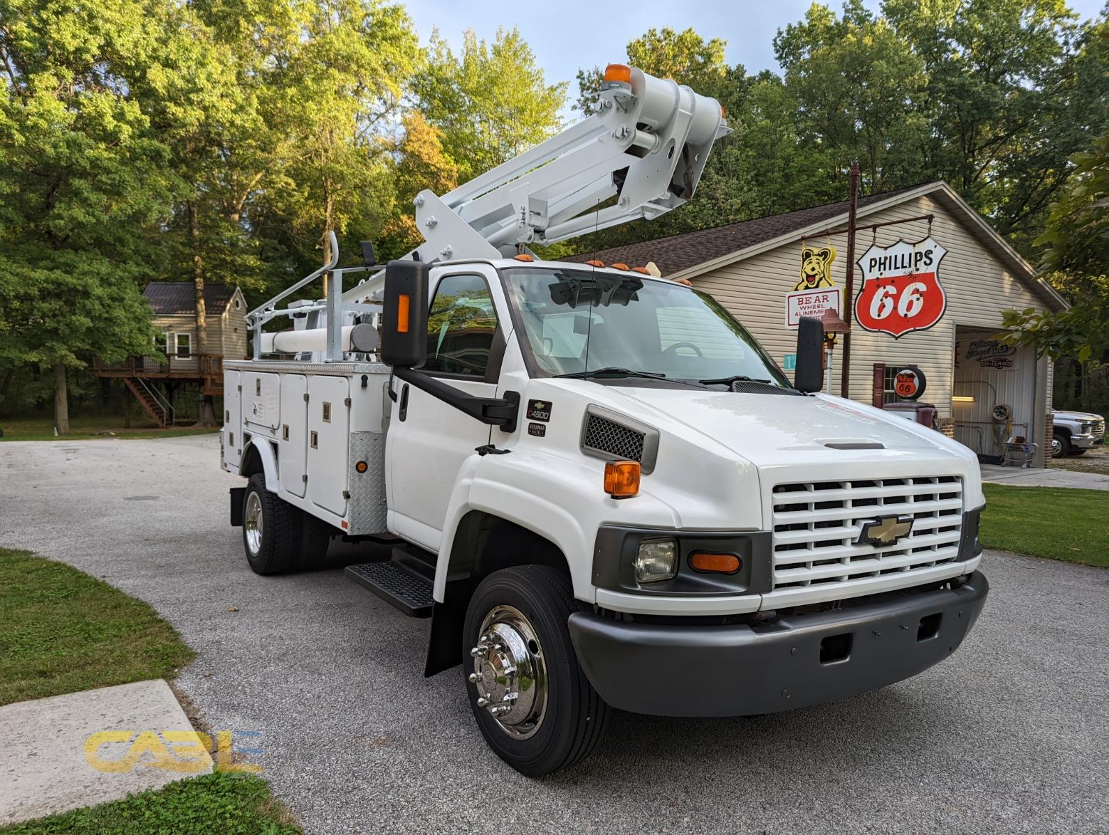 Refurb 06 Chev C4500 Duramax Bucket Truck 42 foot