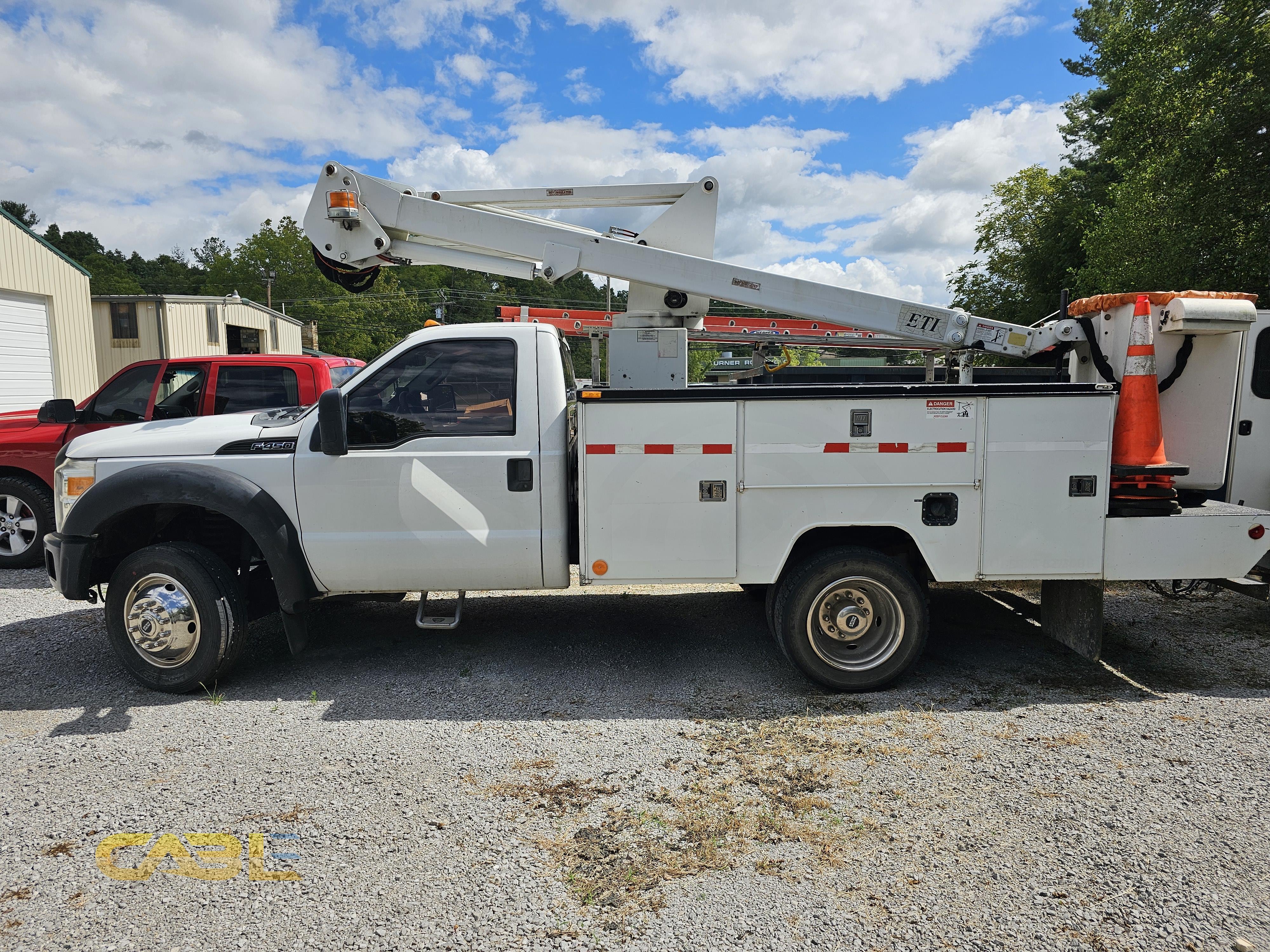 2011 F450 Bucket truck