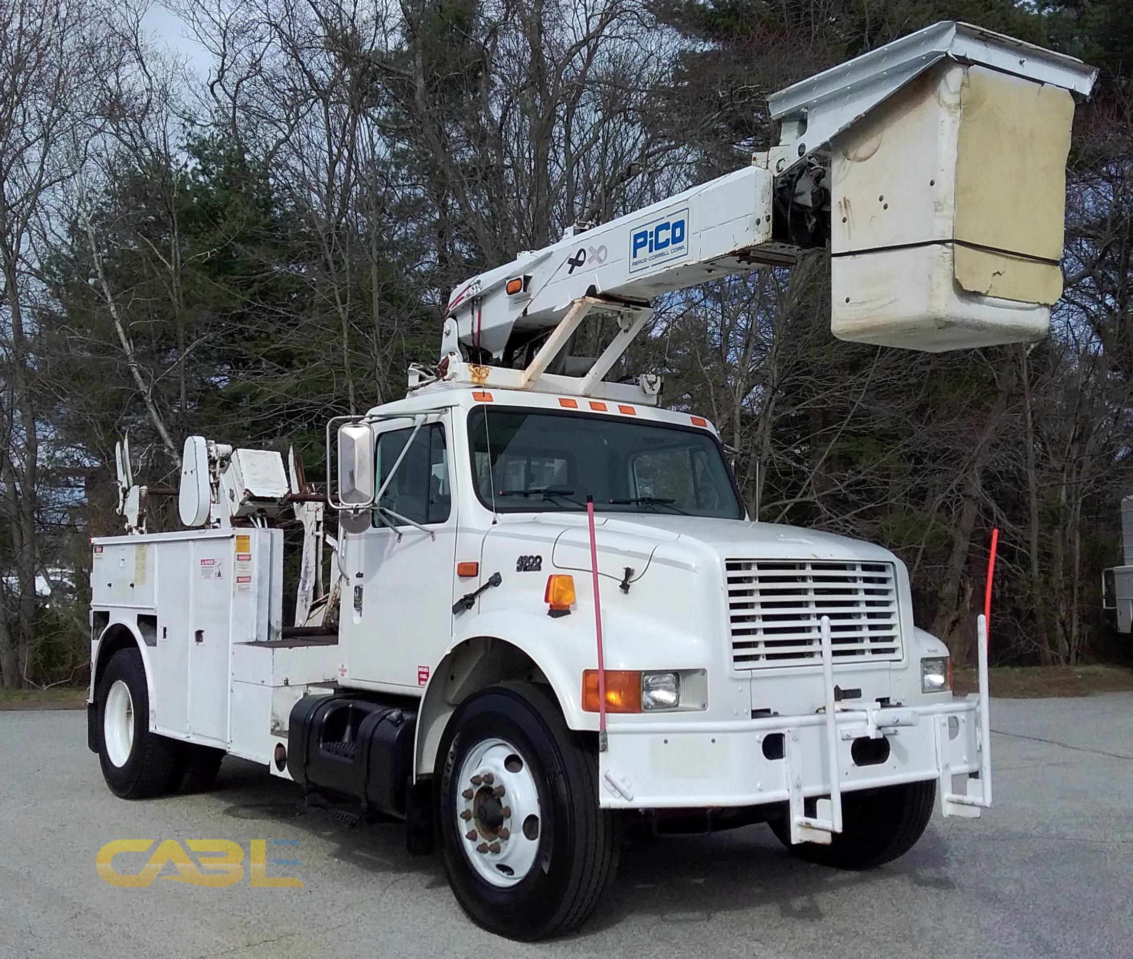 Mint 1996 International 4900 PICO cable truck