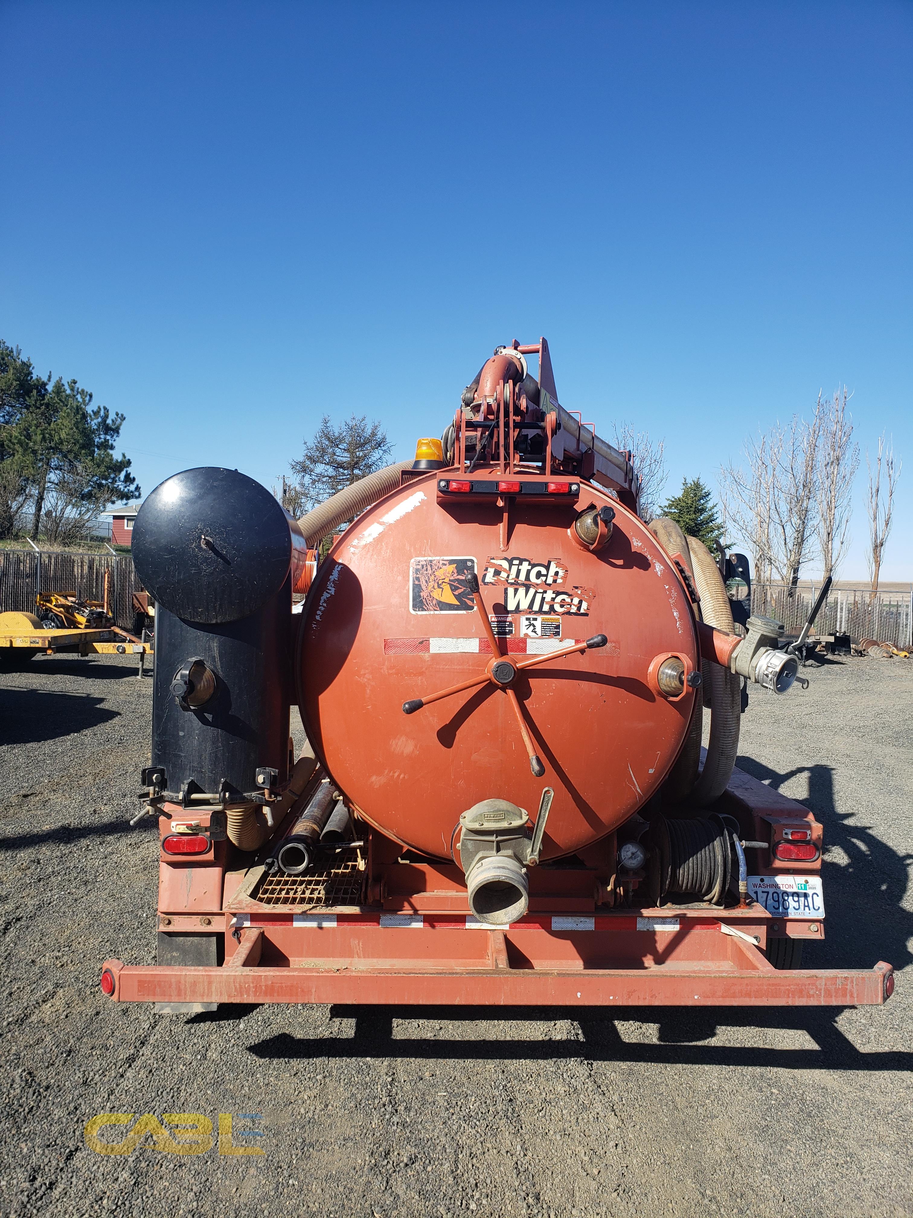 Pictures (2012 FX 60 Ditch Witch Hydrovac)