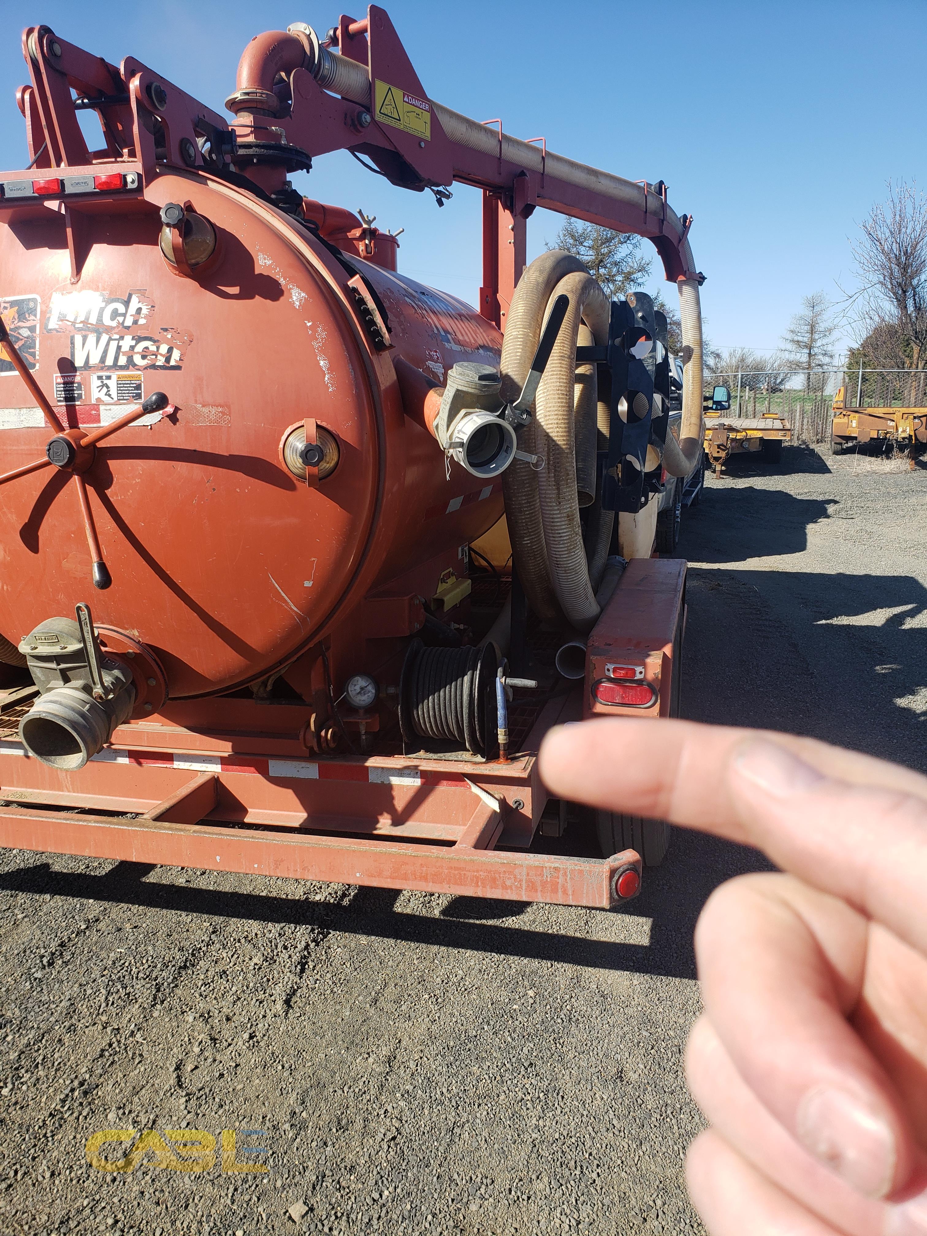 Pictures (2012 FX 60 Ditch Witch Hydrovac)