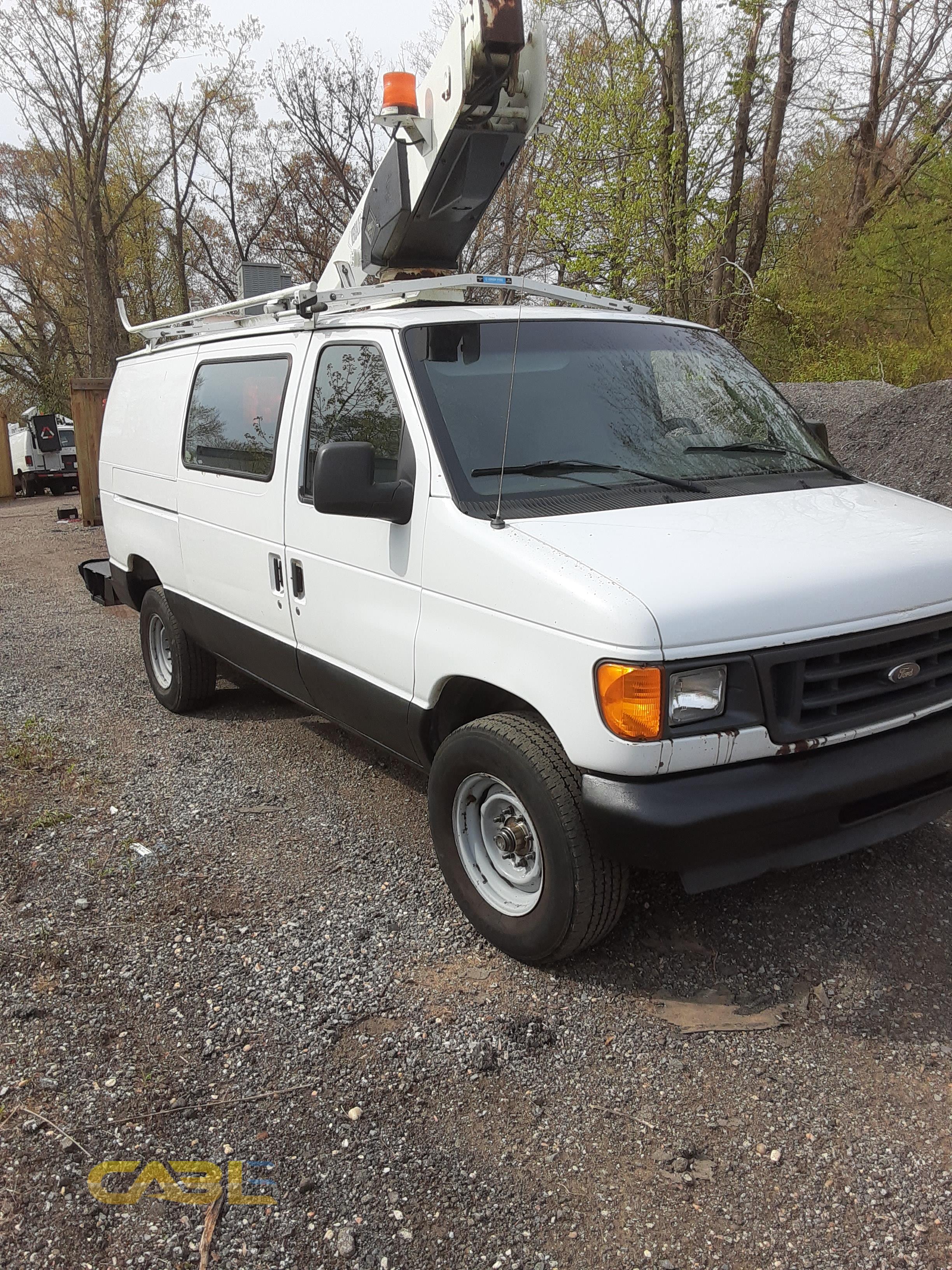 2003 E 350 Bucket Van
