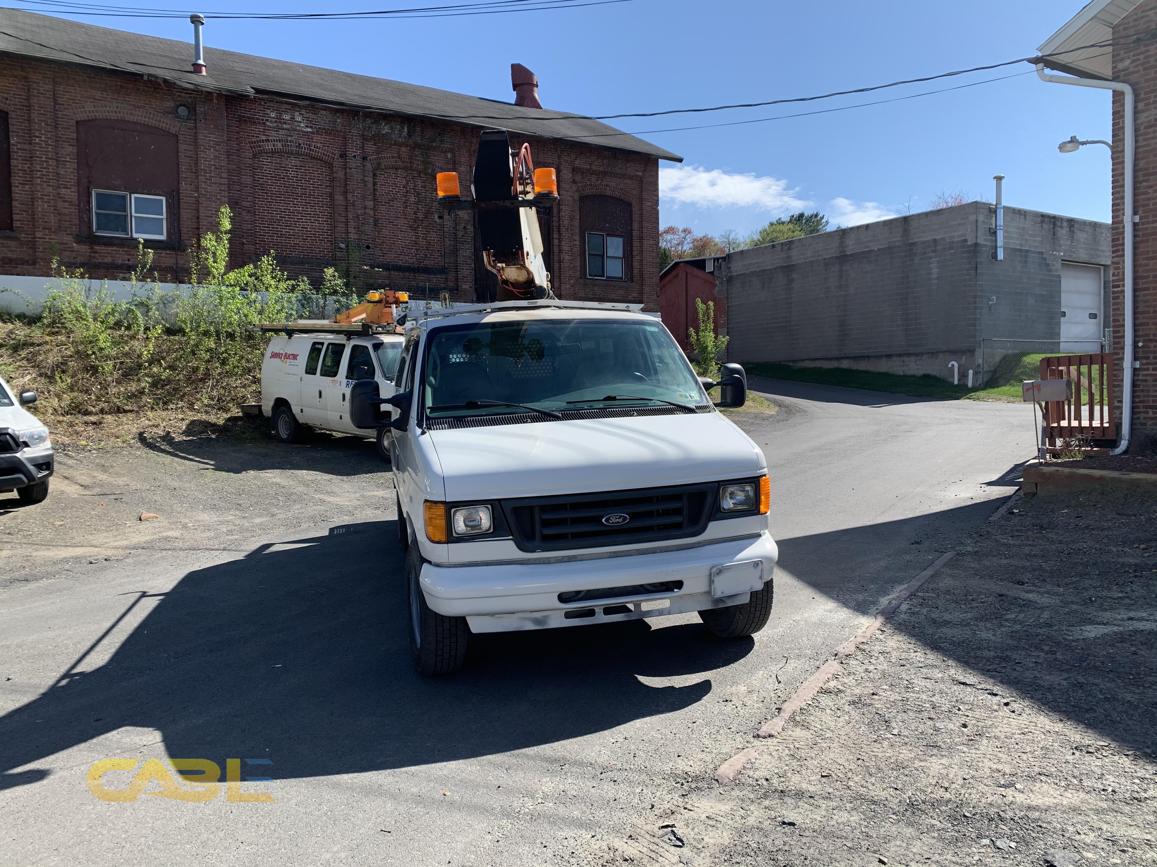 Pictures (2007 bucket van well maintained.)