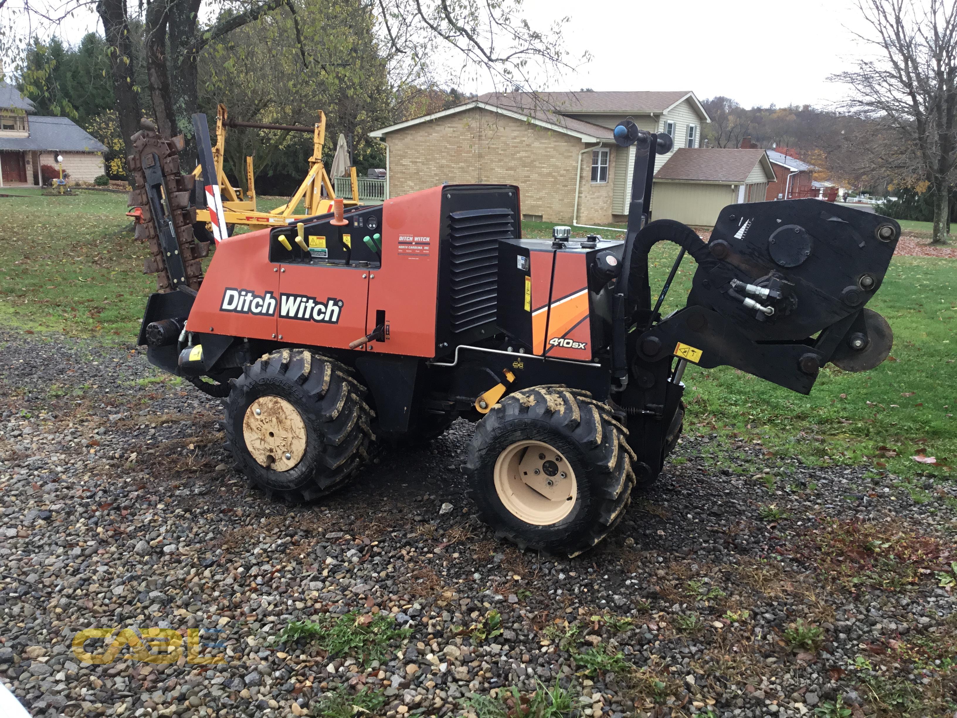 Pictures (2016 Ditch Witch 410SX Trencher)