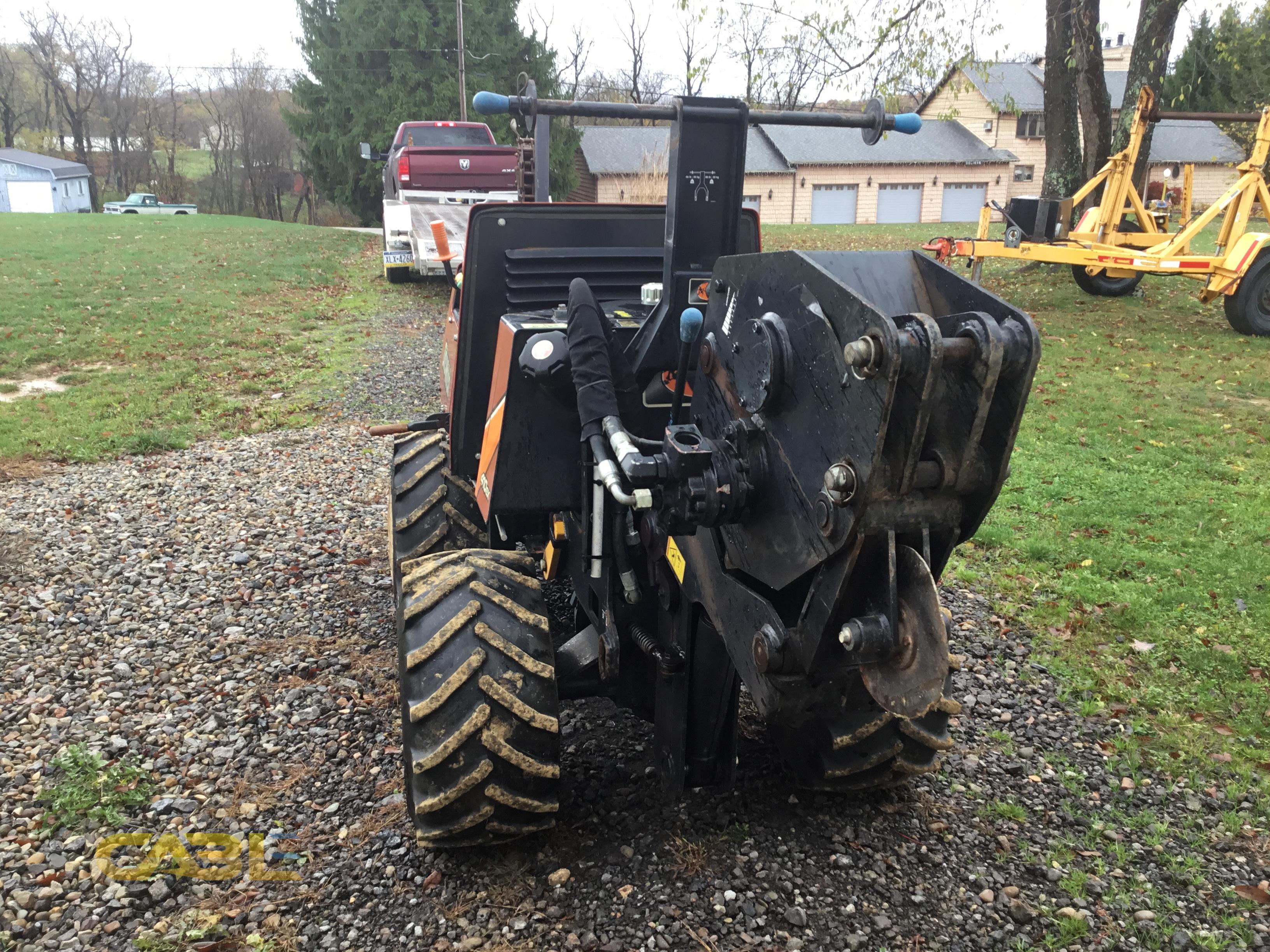 Pictures (2016 Ditch Witch 410SX Trencher)